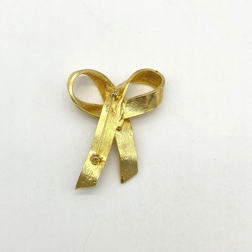 Vintage Gold Tone Ribbon Brooch‎ Pin Textured Elegant Statement Jewelry